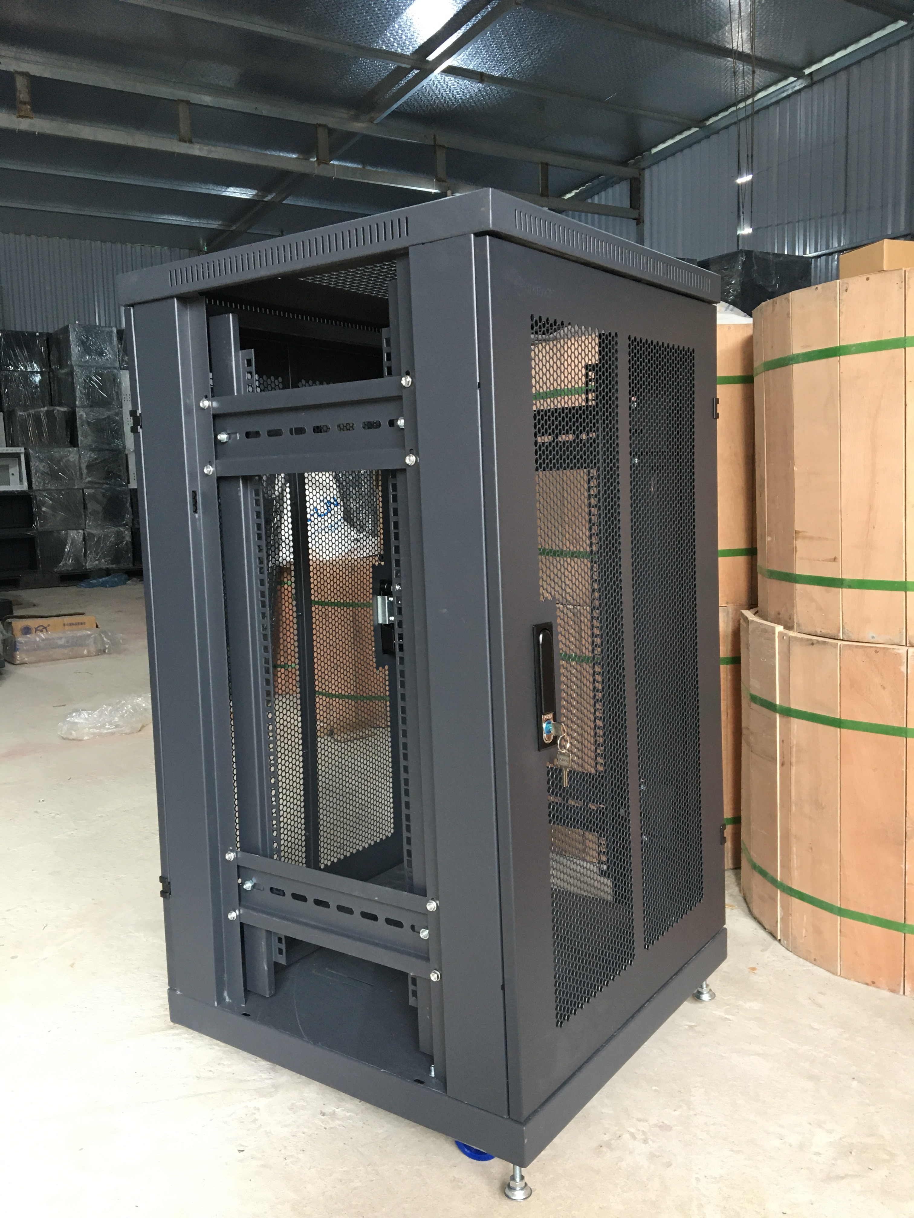 Tủ rack 20U D600 Tủ rack 20U D600