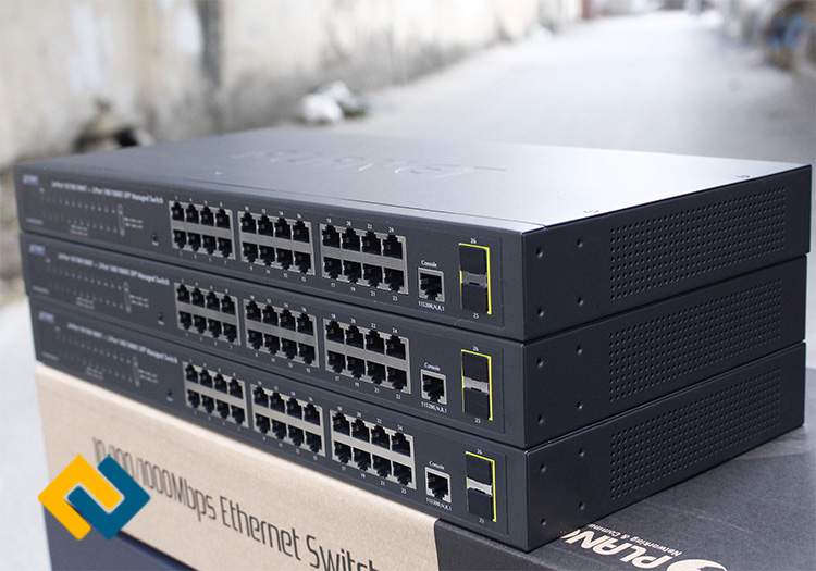 Switch Planet 24 Port GS-2410-24T2S