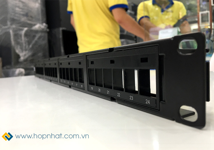 Patch Panel 24Port Cat5e Commscope AMP