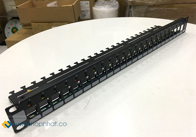 Patch Panel 24 Port hãng Legrand